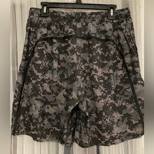 Men’s Lululemon Pacebreaker 9” unlined